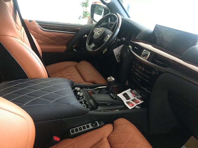 Giao ngay Lexus LX570 MBS 4 ghế massage, cửa hít mới 100% 2019 màu đen, nội thất nâu da bò-9