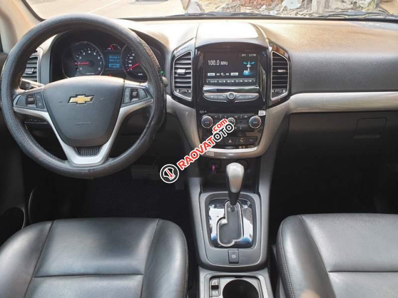Cần bán gấp Chevrolet Captiva LTZ sản xuất 2017, màu trắng-1