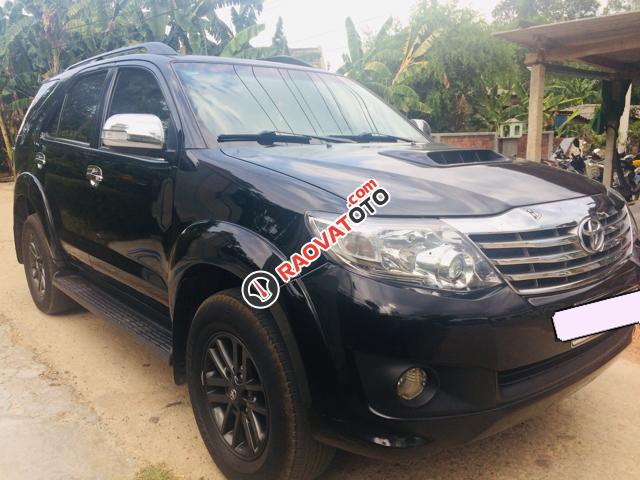 Cần bán Toyota Fortuner G sản xuất năm 2013, màu đen-2