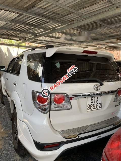 Chính chủ bán Toyota Fortuner TRD Sportivo 4x2 AT SX 2014, màu trắng-2