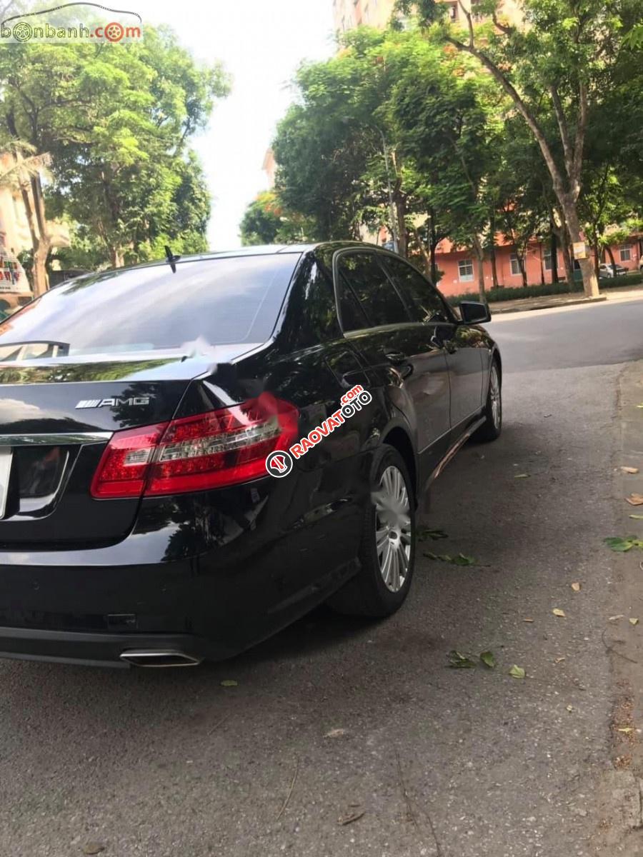 Cần bán xe Mercedes E300 sản xuất 2009, màu đen, giá chỉ 735 triệu-3