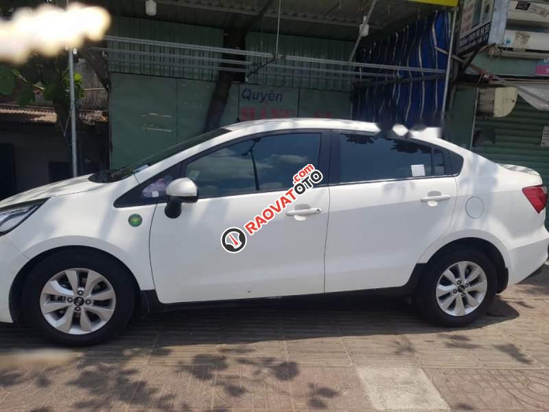 Bán Kia Rio MT đời 2016, màu trắng, nhập khẩu nguyên chiếc-4