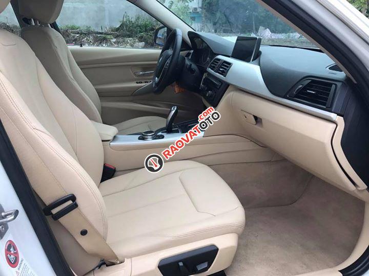 Bán BMW 3 Series 328i sản xuất năm 2013, màu trắng, nhập khẩu nguyên chiếc như mới, giá 939tr-8