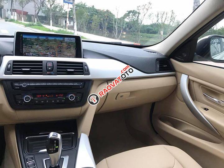 Bán BMW 3 Series 328i sản xuất năm 2013, màu trắng, nhập khẩu nguyên chiếc như mới, giá 939tr-10