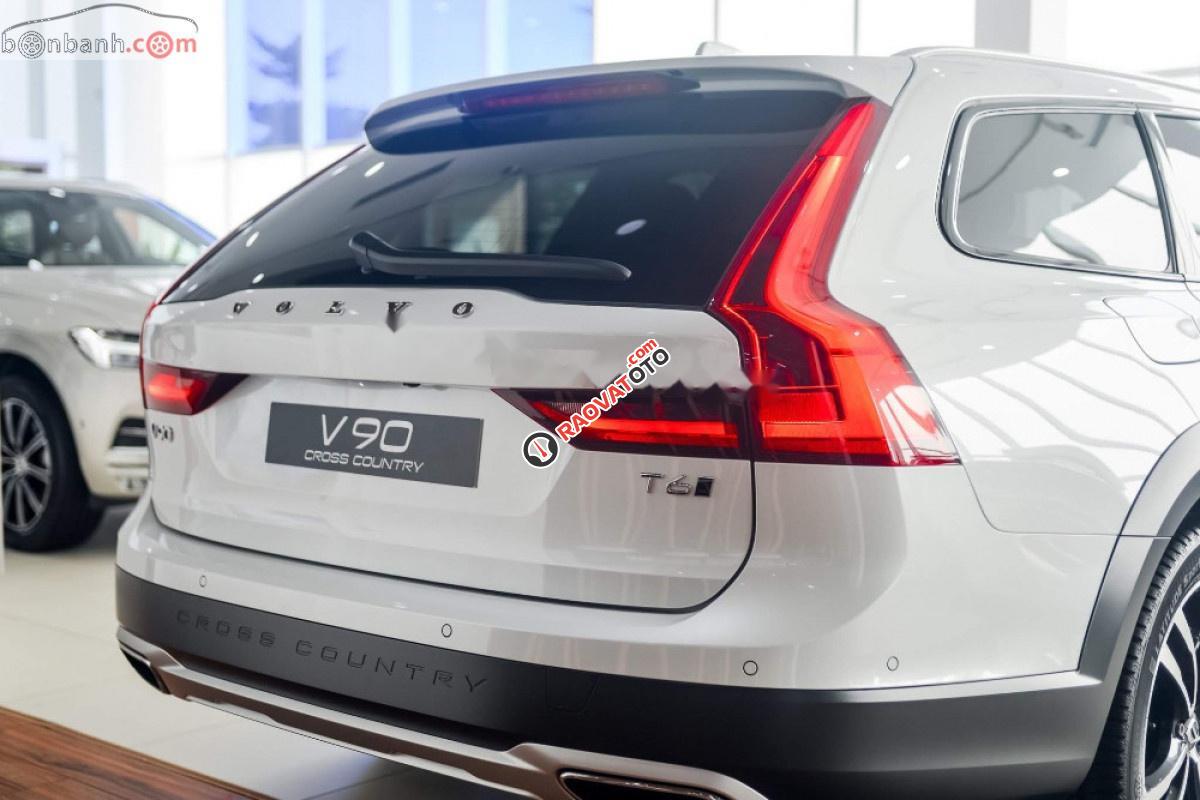 Bán Volvo V90 Cross County T6 AWD đời 2019, màu trắng, nhập khẩu-3