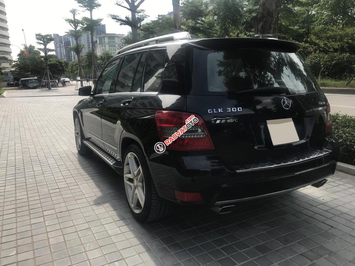 Chính chủ bán Mercedes GLK300 AMG SX 2011, màu đen, giá tốt-0