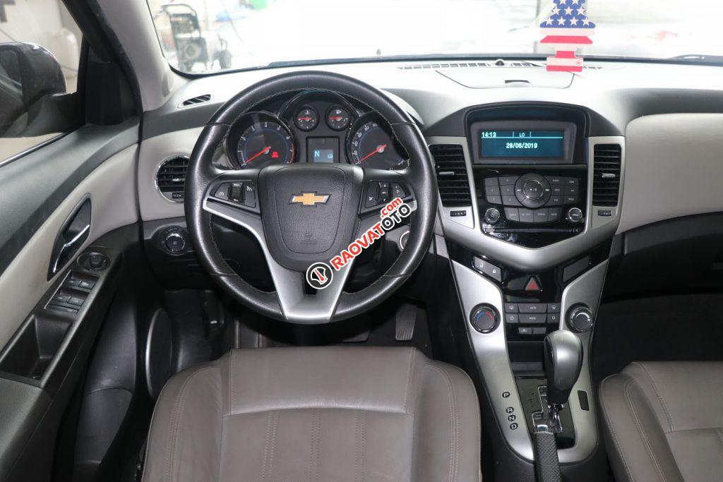 Bán Chevrolet Cruze LTZ 1.8AT năm sản xuất 2015, màu đen-6