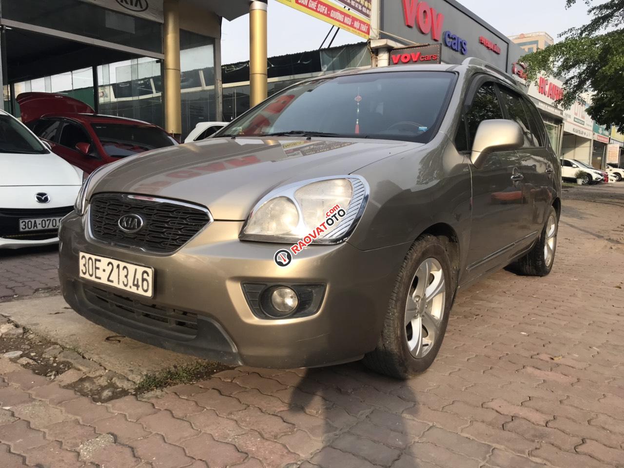 Cần bán Kia Carens 2.0MT 2016, màu vàng-1