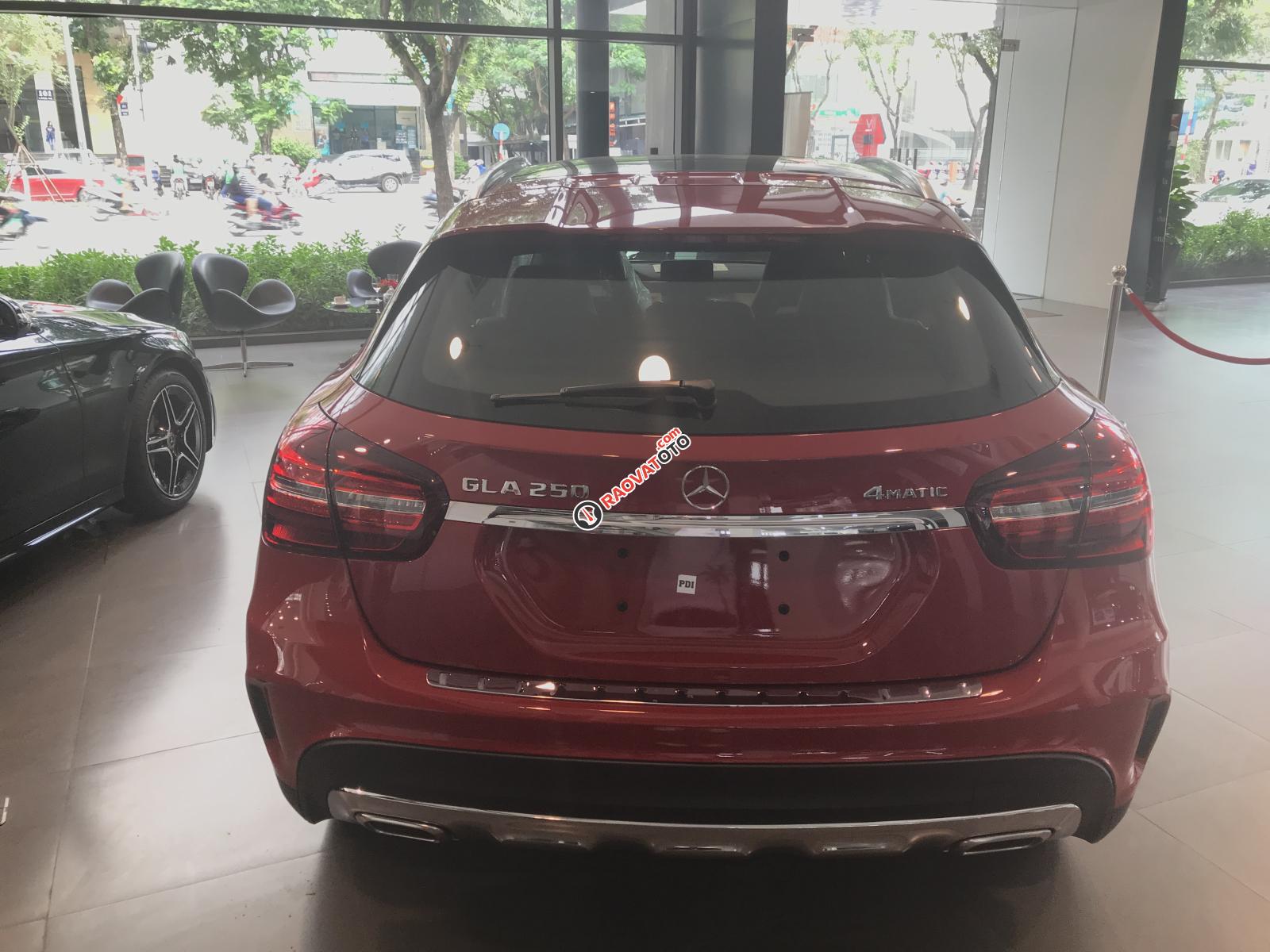 Bán Mercedes GLA 250 4 Matic - Giao ngay giá tốt - LH 0936980038-6