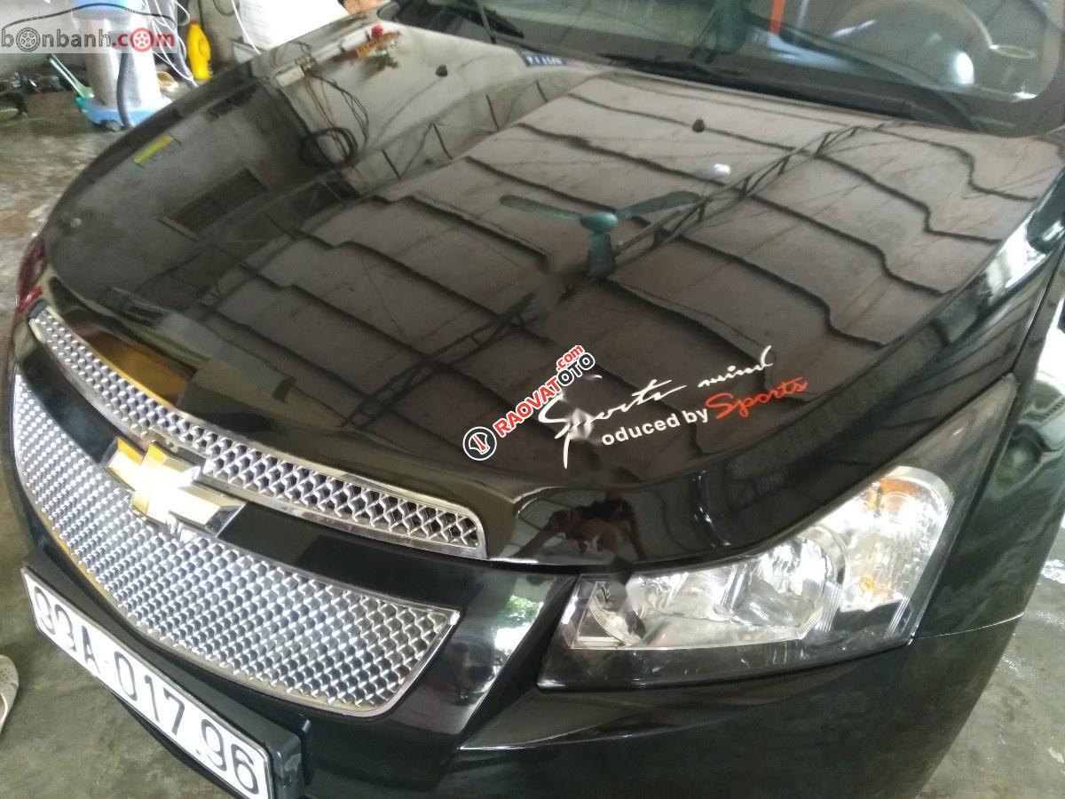 Bán Chevrolet Cruze LS 1.6MT đời 2012, màu đen, giá 305tr-8