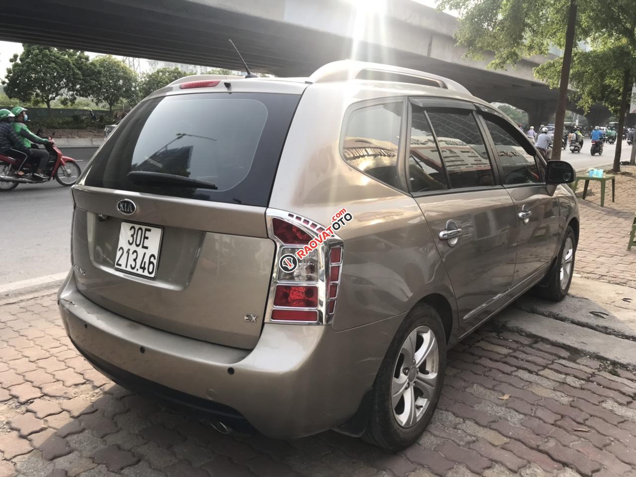 Cần bán Kia Carens 2.0MT 2016, màu vàng-0