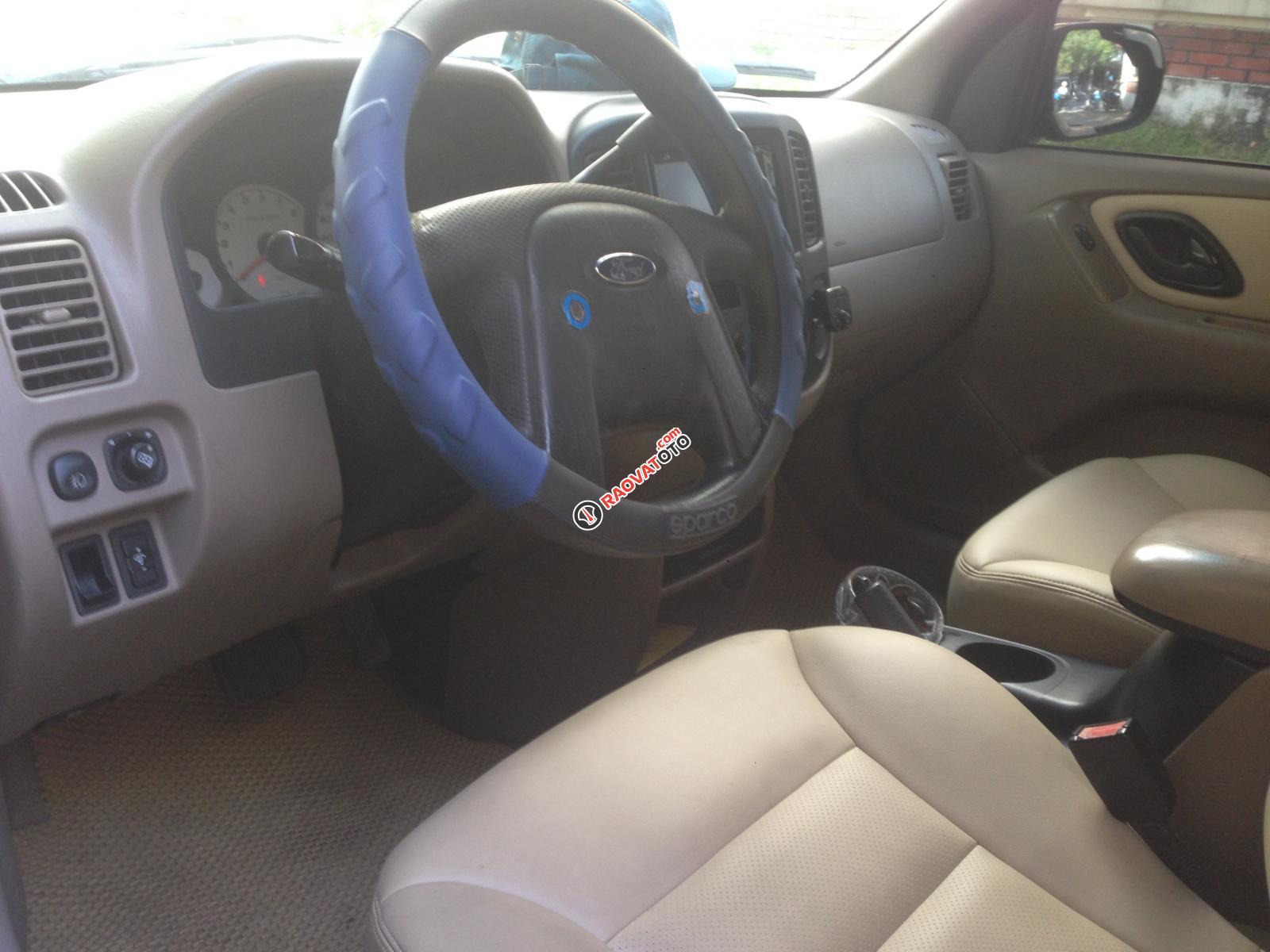 Bán xe Ford Escape 3.0 V6 2004, màu đen, còn mới-5