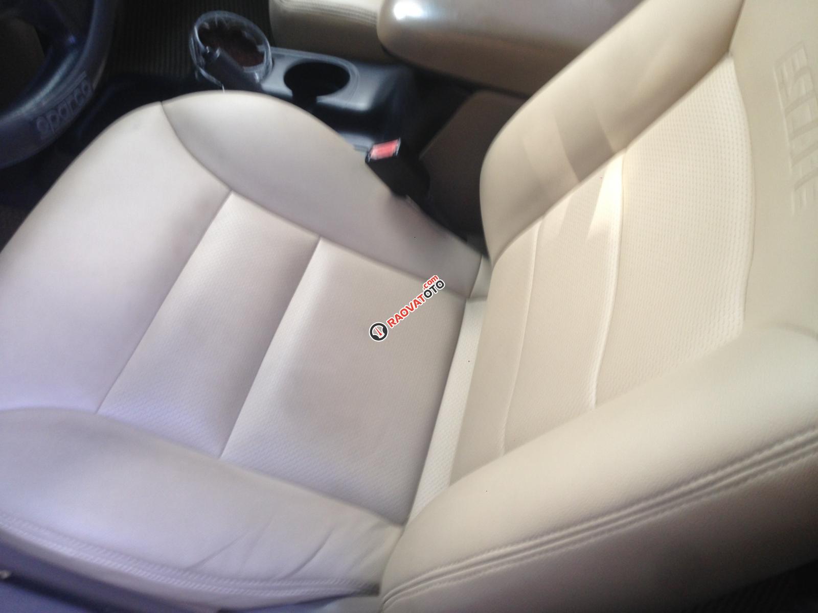 Bán xe Ford Escape 3.0 V6 2004, màu đen, còn mới-4