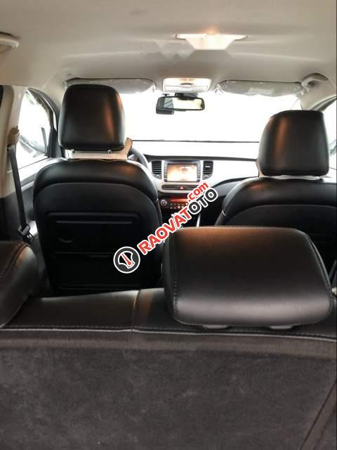 Bán xe Kia Rondo GAT đời 2015, màu trắng-1