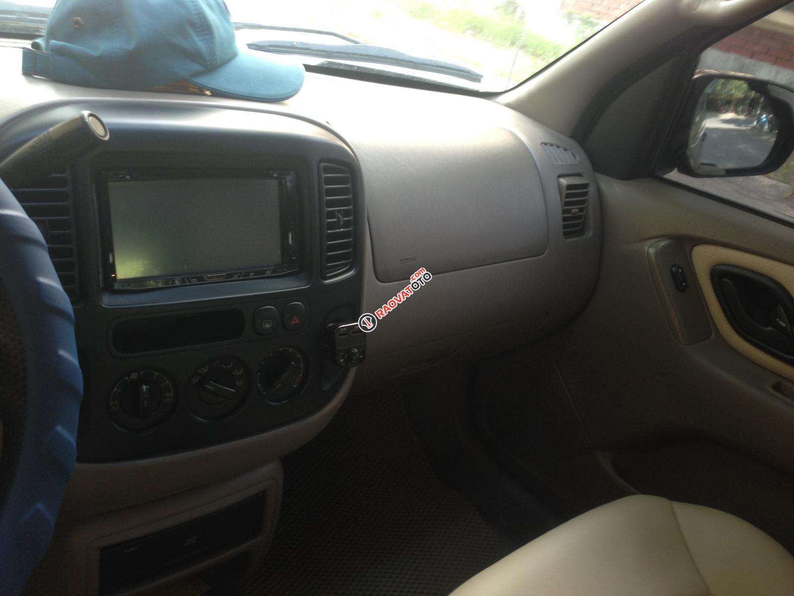 Bán xe Ford Escape 3.0 V6 2004, màu đen, còn mới-1