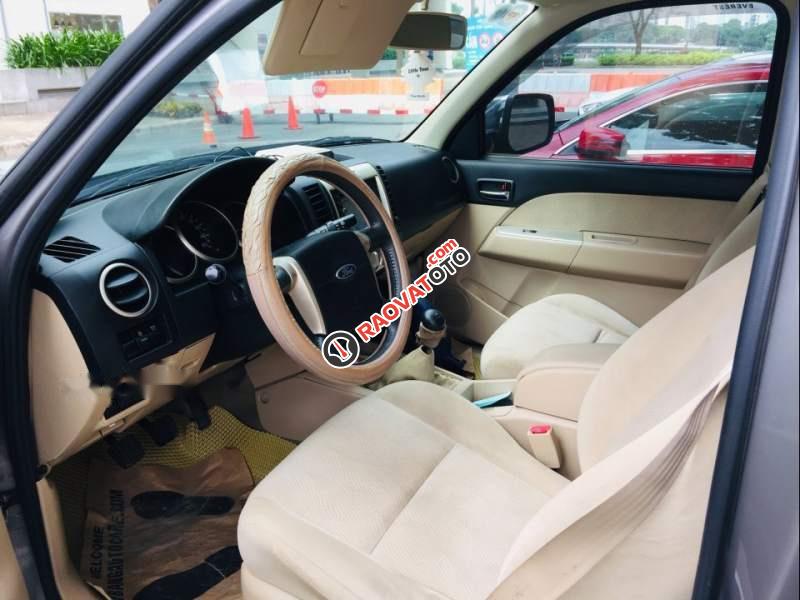 Chính chủ cần bán Ford Everest 2010, 2.5L 2 cầu, chạy dầu, đi 90.000km, xe đi bảo dưỡng kĩ-1