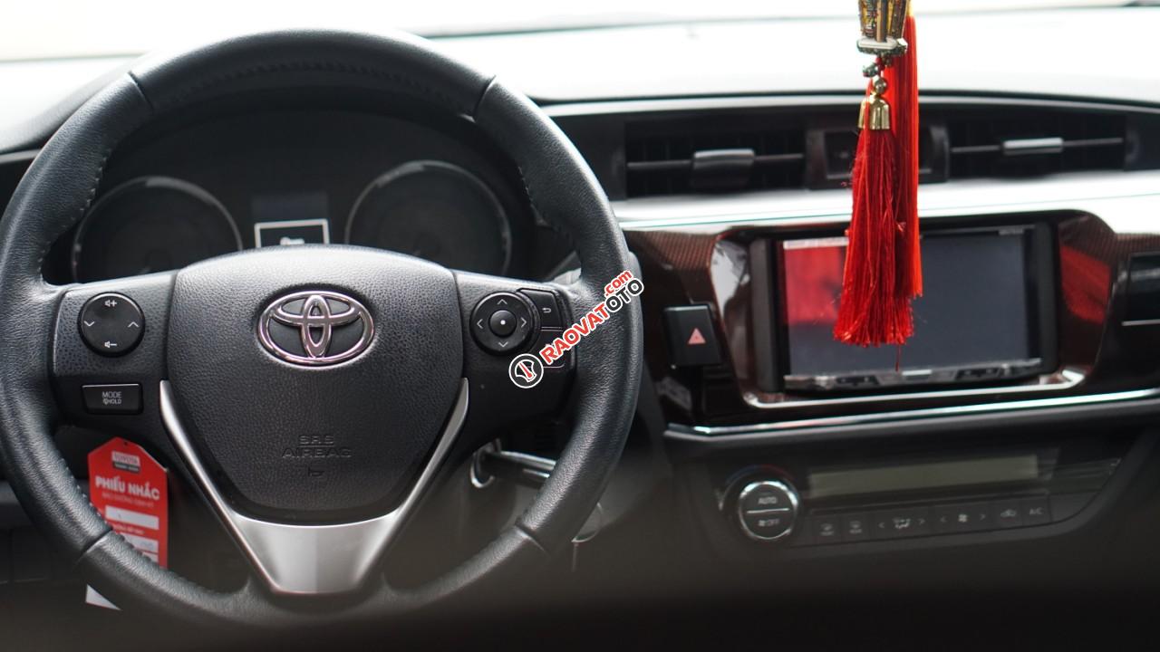 Bán xe Toyota Corolla altis 1.8AT 2017, màu đen số tự động-3