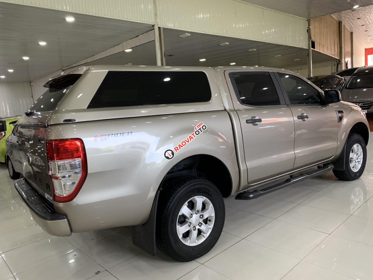 Bán Ford Ranger sản xuất 2015, màu vàng kem-5