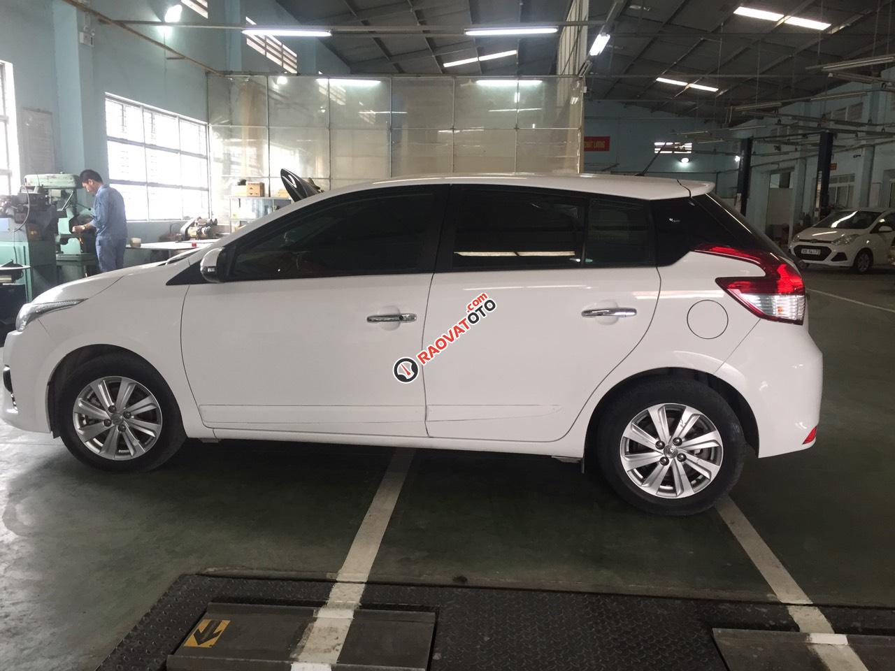 Cần bán xe Toyota Yaris G năm 2014, màu trắng, giá tốt-7