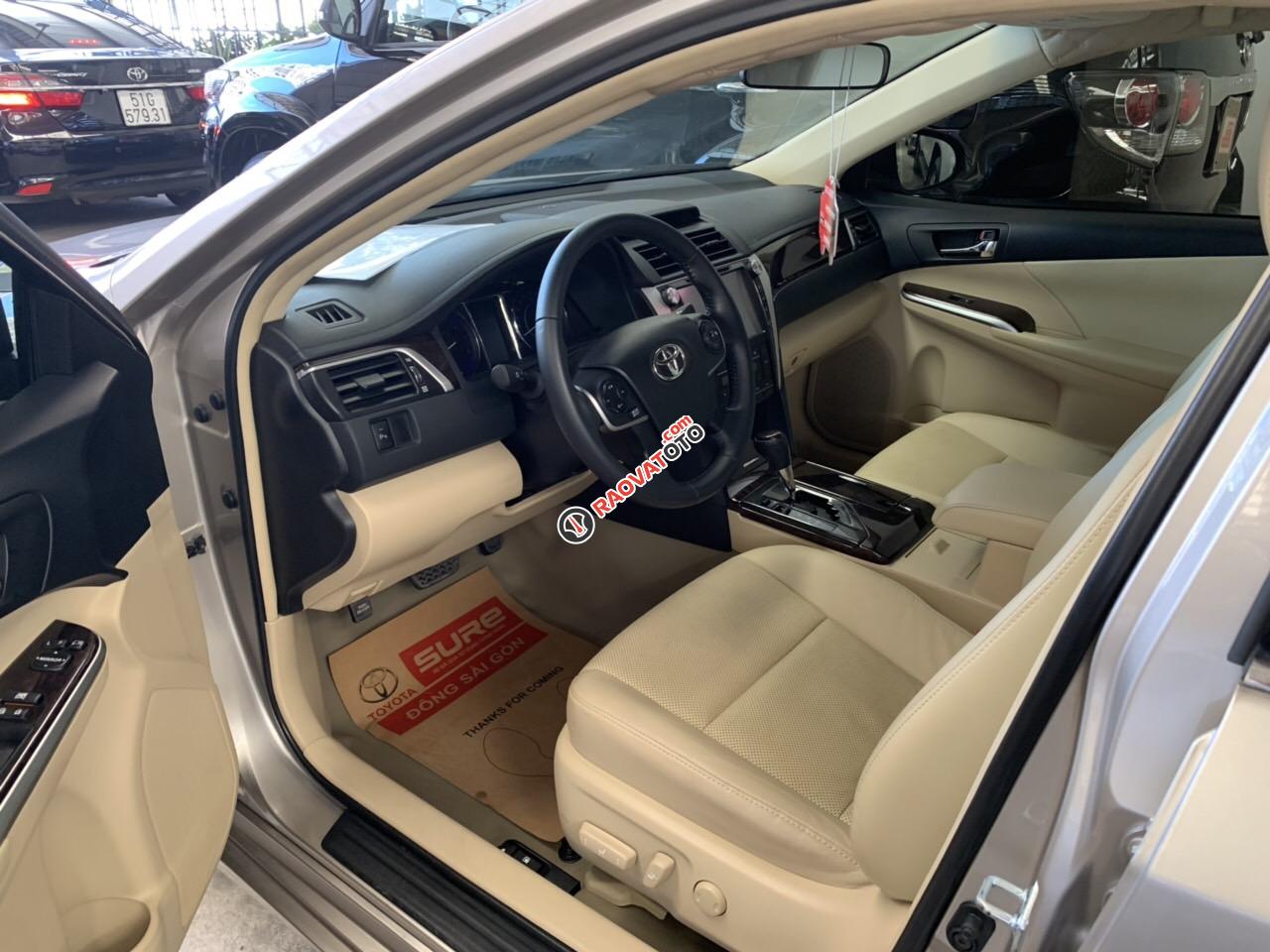 Bán Camry 2.0E 2016, giảm mạnh lên đến 40 triệu khi khách yêu đến xem xe-2