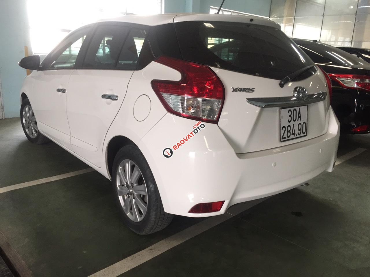 Cần bán xe Toyota Yaris G năm 2014, màu trắng, giá tốt-8