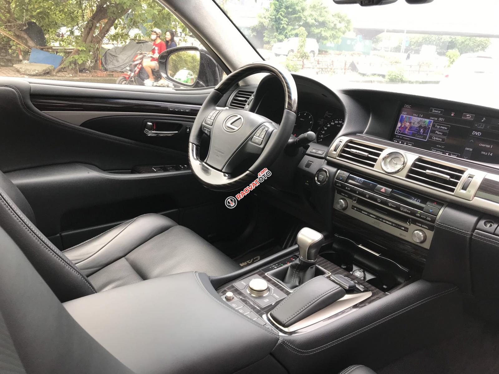 Cần bán xe Lexus LS 460L đời 2015, màu đen, nhập khẩu nguyên chiếc-5