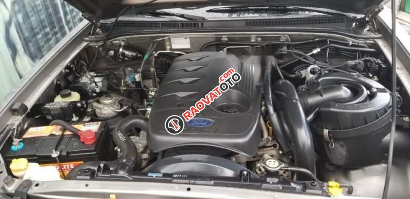 Chính chủ cần bán Ford Everest 2010, 2.5L 2 cầu, chạy dầu, đi 90.000km, xe đi bảo dưỡng kĩ-0