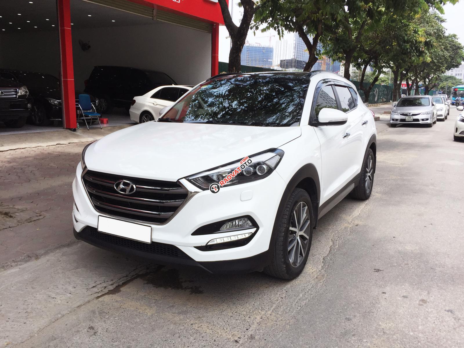 Bán xe Hyundai Tucson 2.0 sản xuất năm 2016, màu trắng, nhập khẩu nguyên chiếc-6