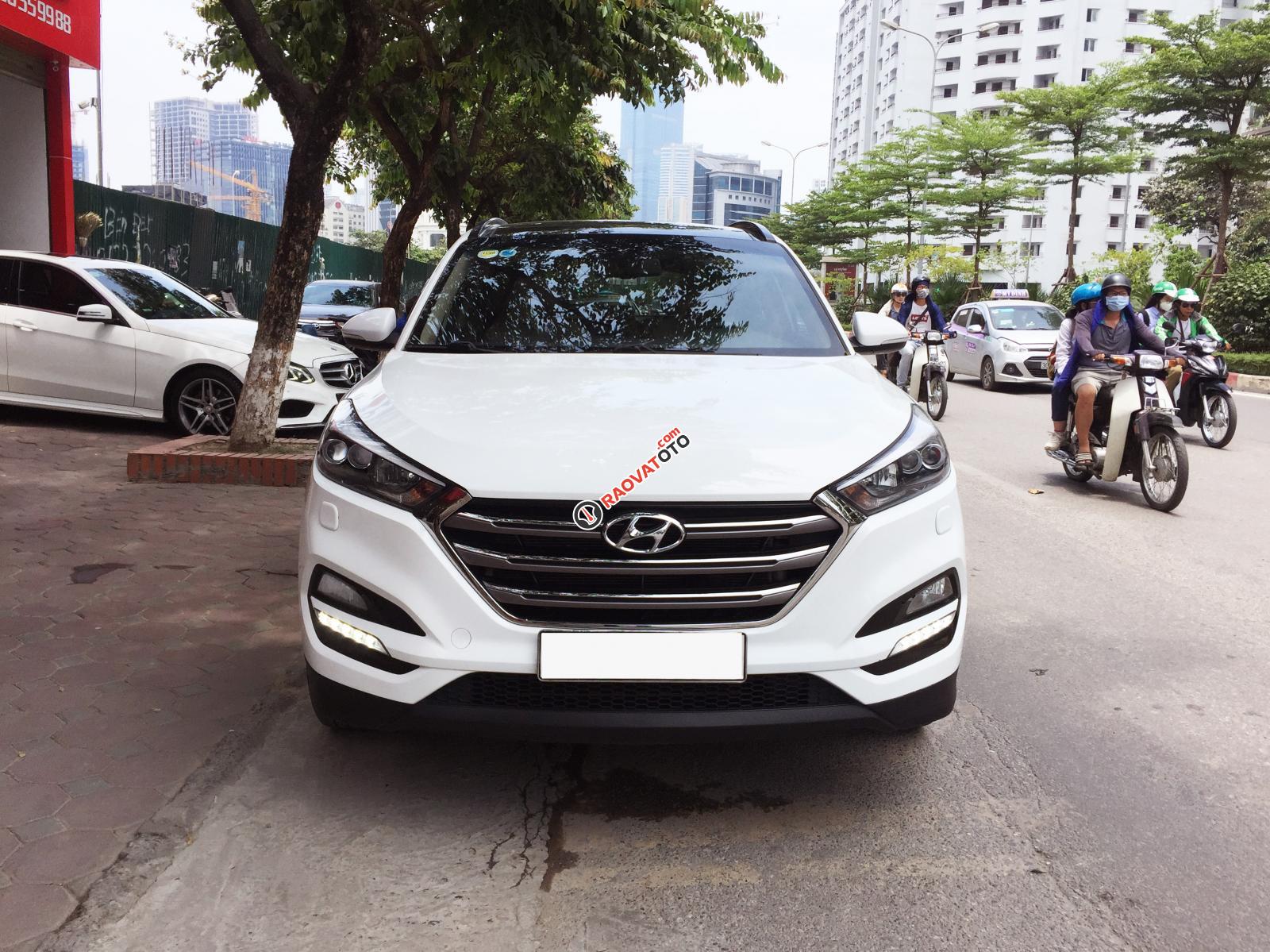 Bán xe Hyundai Tucson 2.0 sản xuất năm 2016, màu trắng, nhập khẩu nguyên chiếc-7