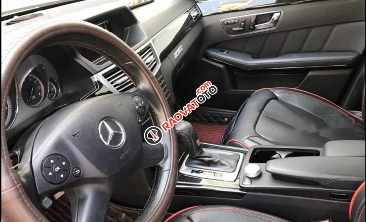 Bán Mercedes E250 sản xuất 2010, màu đen, giá 725tr-4