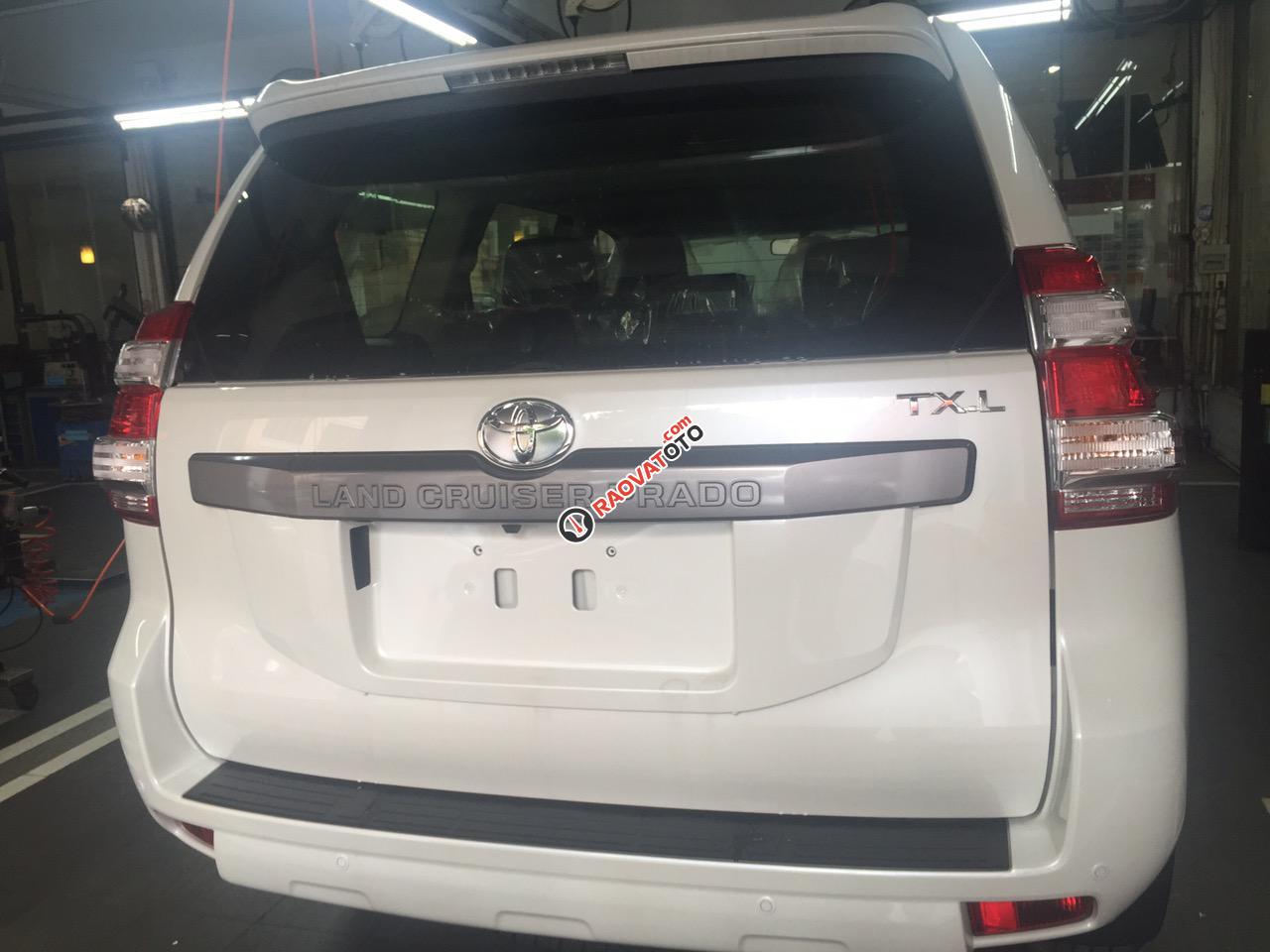 Toyota Prado 2.7 AT năm sản xuất 2019, màu trắng ngọc trai, xe nhập nhật - giao xe ngay-0