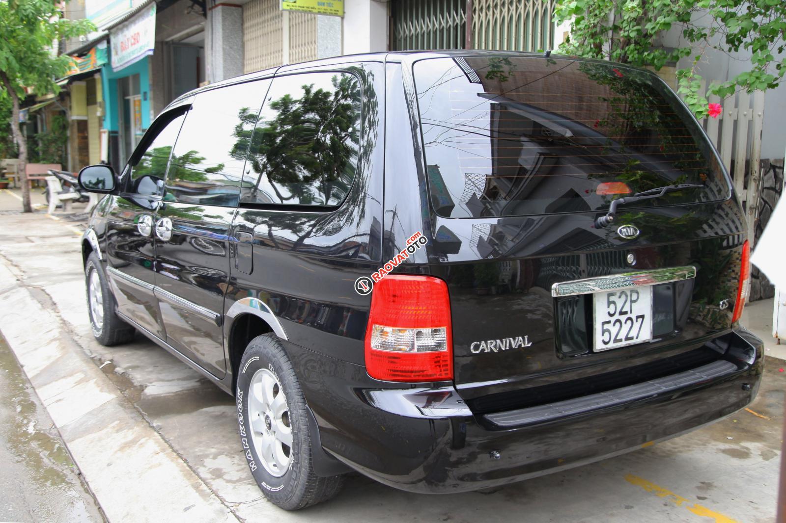 Cần bán Kia Carnival GS sản xuất 2008, màu đen-2