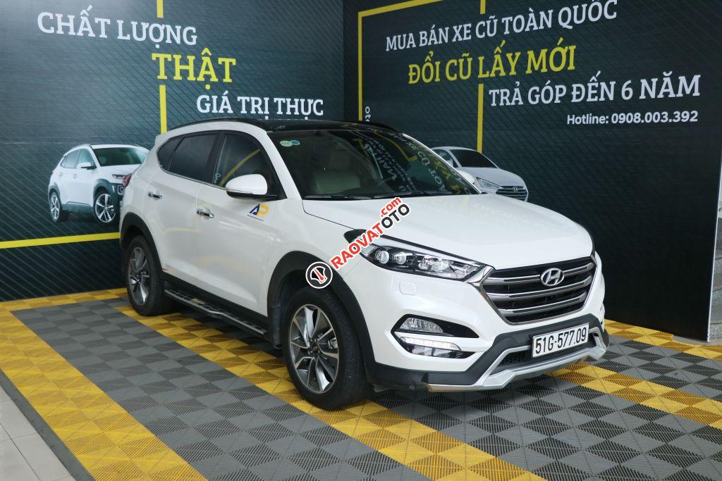 Cần bán xe Hyundai Tucson 2.0AT 2WD sản xuất 2018, màu trắng-4