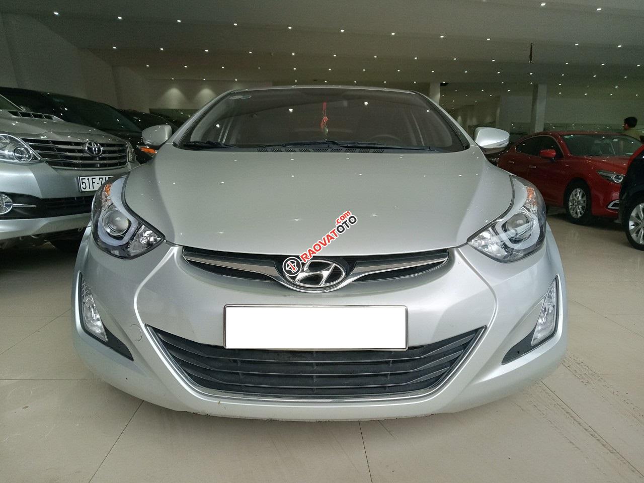 Cần bán Hyundai Elantra sản xuất 2015, màu xám, xe nhập giá 520 triệu-0