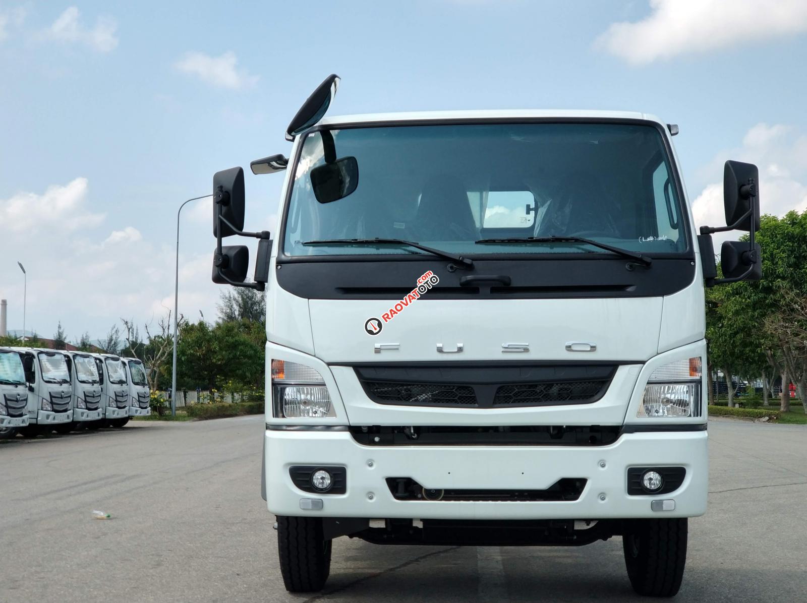 Bán xe tải Fuso FA 6 tấn mới 2019, thùng 5,3m-3