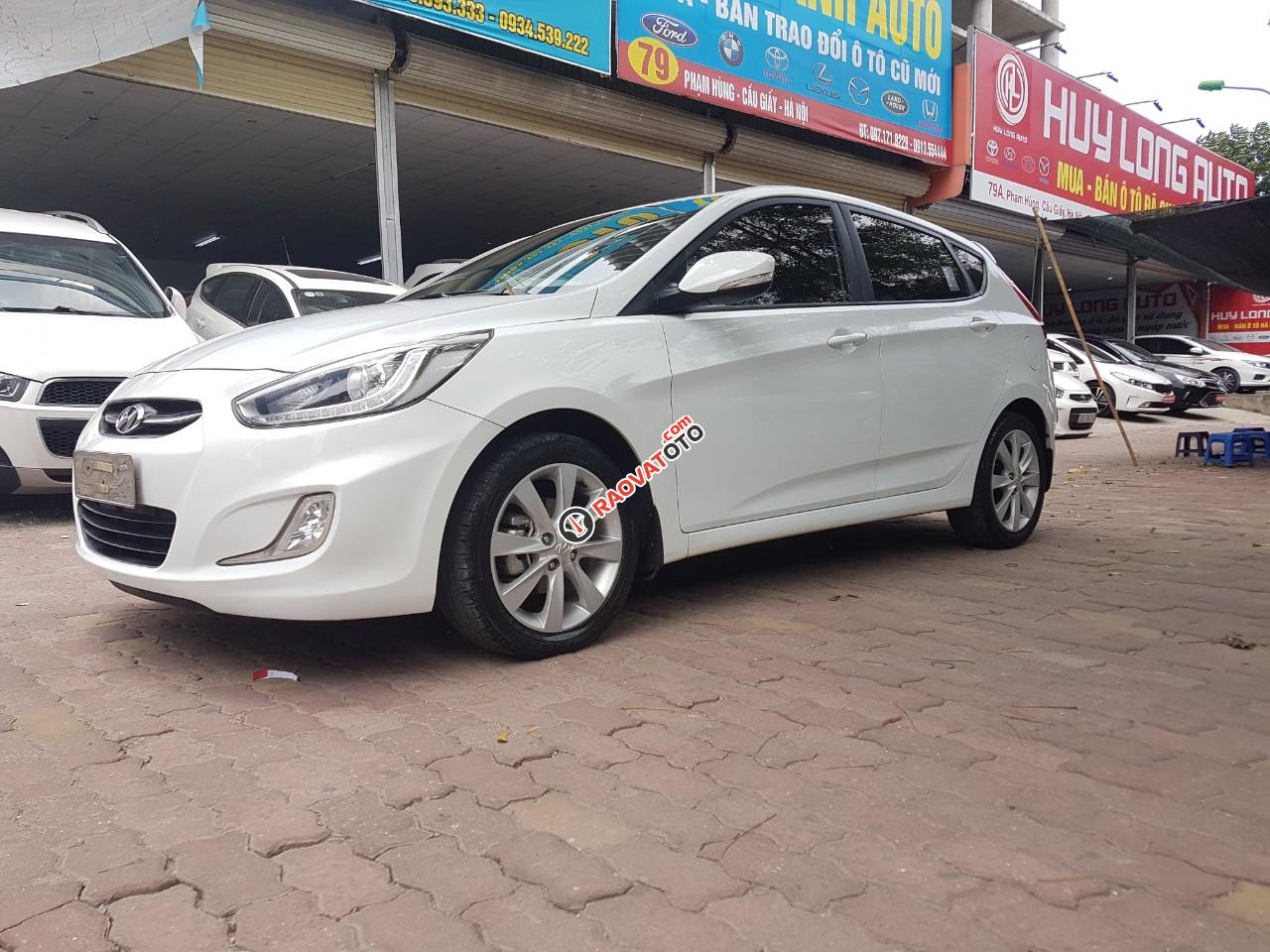 [Tín Thành Auto] Bán Hyundai Accent 1.4AT 2016, nhập khẩu màu trắng-0