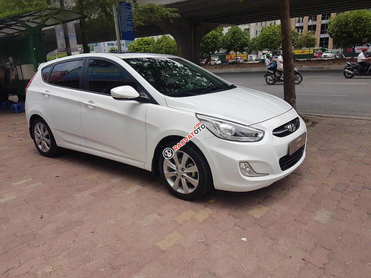 [Tín Thành Auto] Bán Hyundai Accent 1.4AT 2016, nhập khẩu màu trắng-2