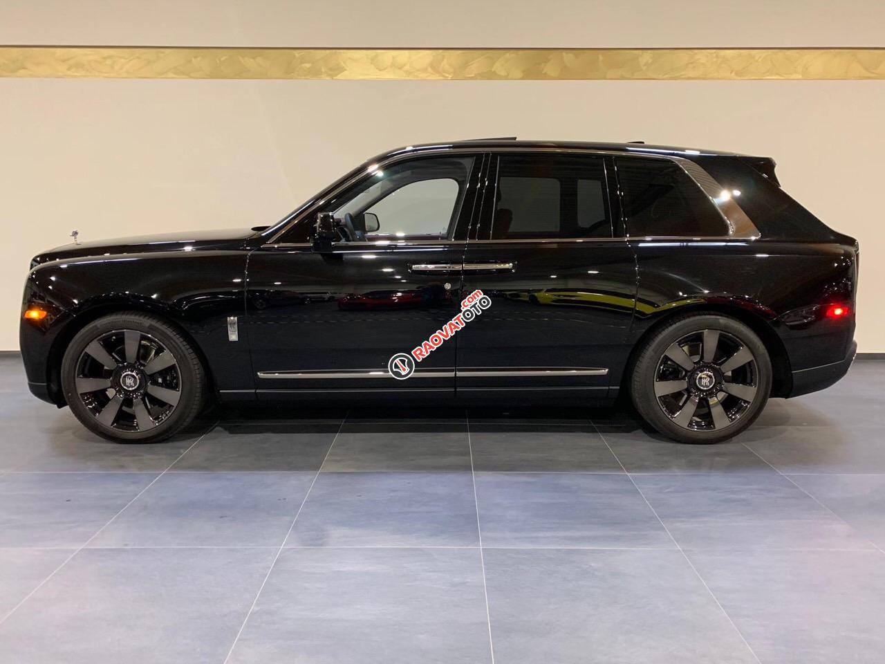 Cần bán Rolls-Royce Culillan sản xuất 2019, màu đen, nhập khẩu nguyên chiếc-13