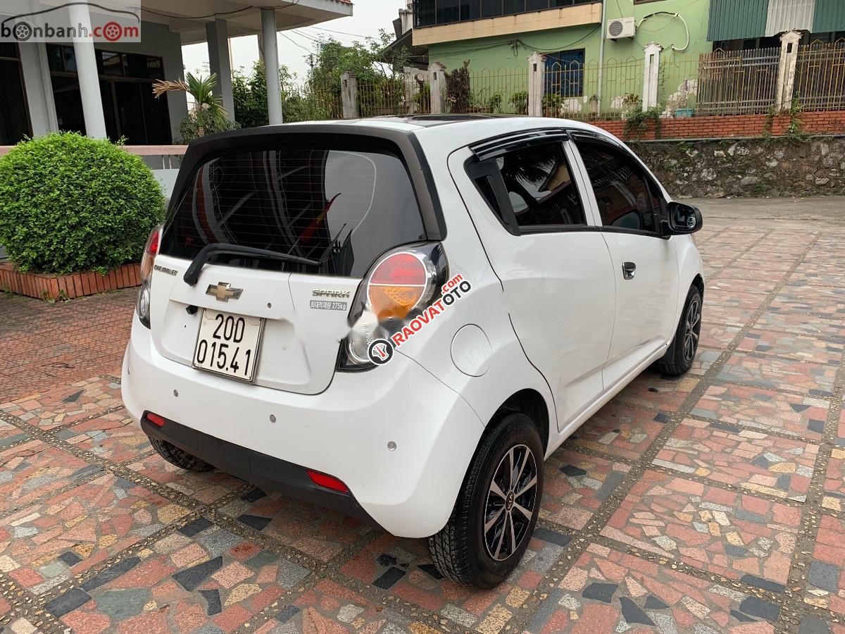 Bán xe Chevrolet Spark Van 1.0 AT đời 2011, màu trắng, nhập khẩu nguyên chiếc số tự động, giá 168tr-7
