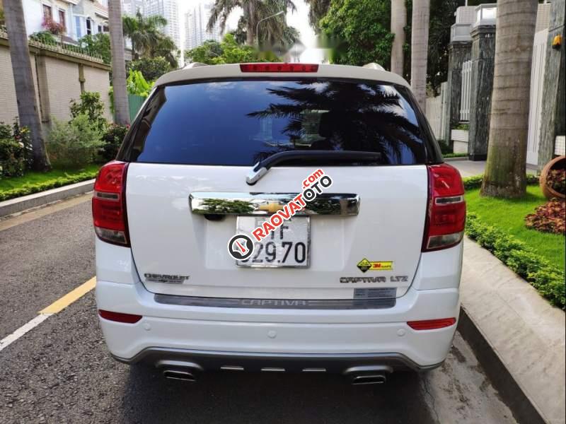 Bán ô tô Chevrolet Captiva Rew đời 2016, màu trắng, xe đúng 1 đời chủ-0