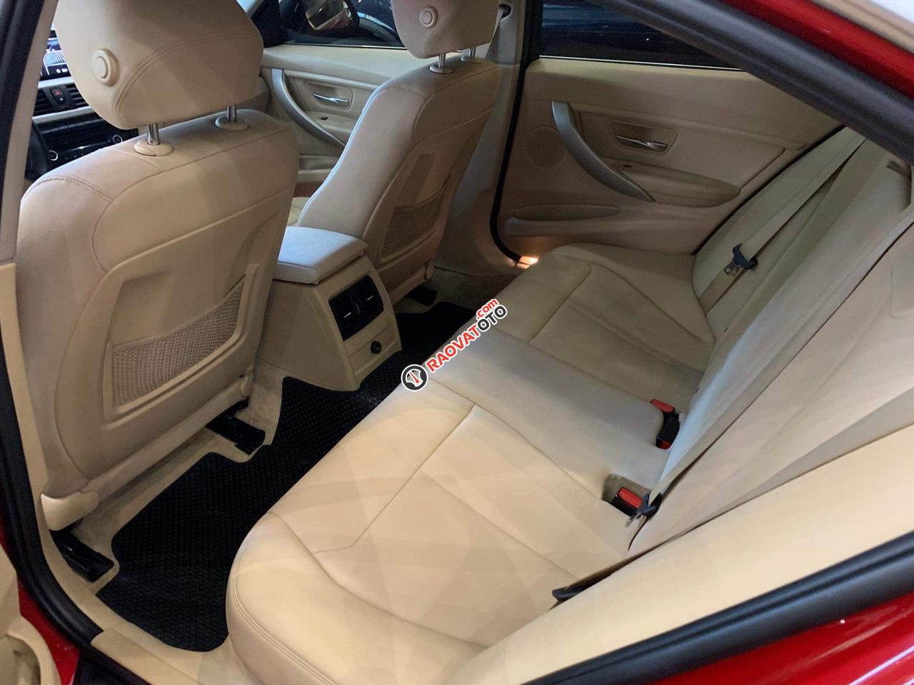 BMW 3 Series 320i đời 2014 màu đỏ, nội thất kem-6