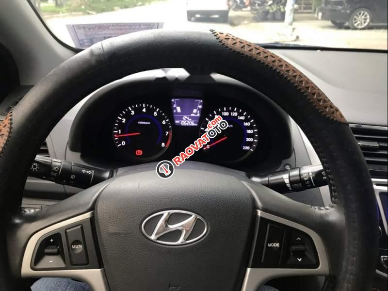 Bán xe Hyundai Accent 2014, máy 1.4 MT, số sàn, xe gia đình ít đi nên còn rất mới-4