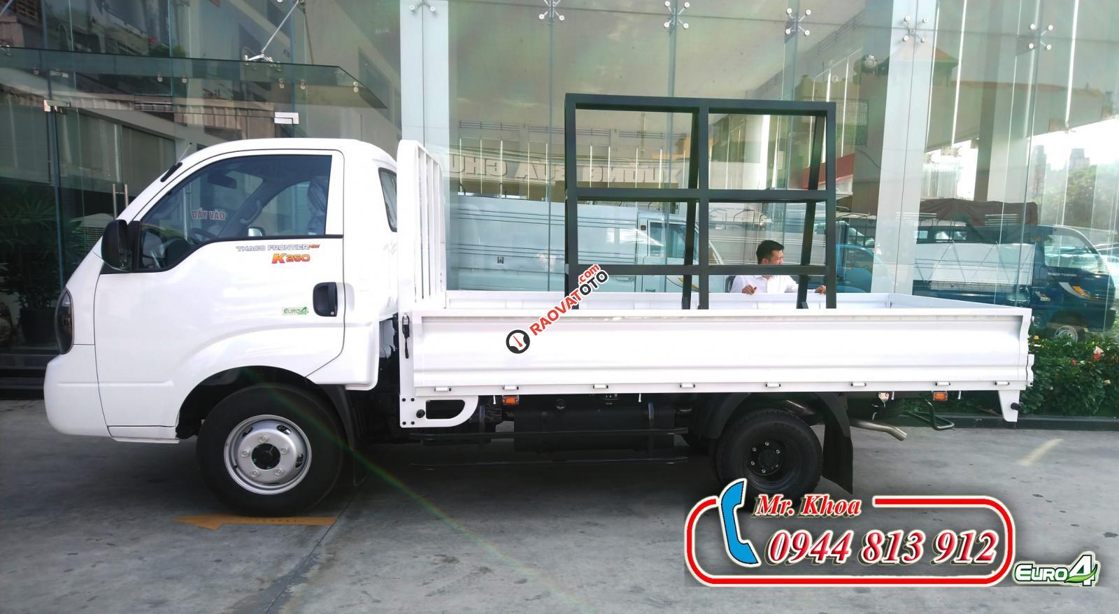 Thaco Bình Dương bán xe tải 2,5 tấn Kia K250, động cơ Hyundai đời 2019, thùng cải tạo chở kính - LH: 0944.813.912-4