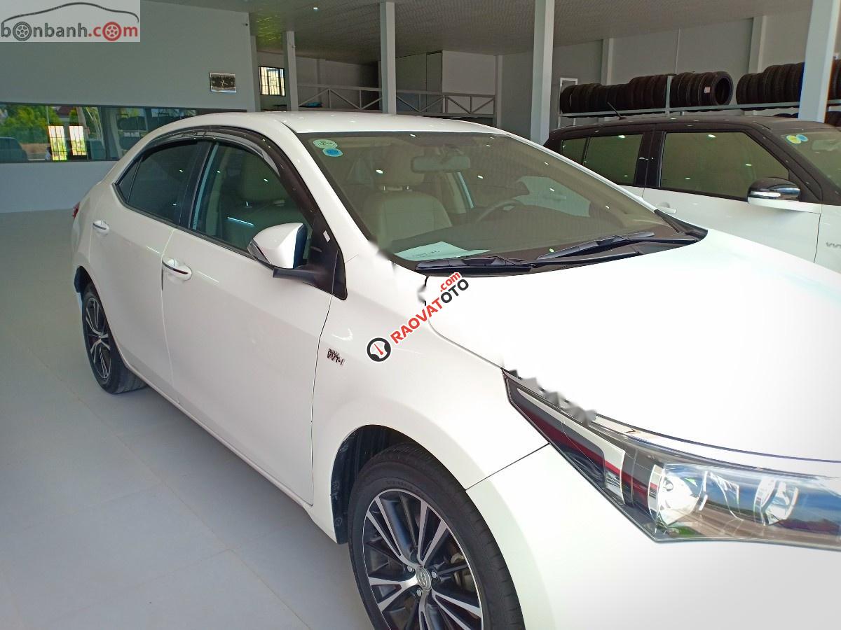 Cần bán lại xe Toyota Corolla altis 1.8G đời 2015, màu trắng-0