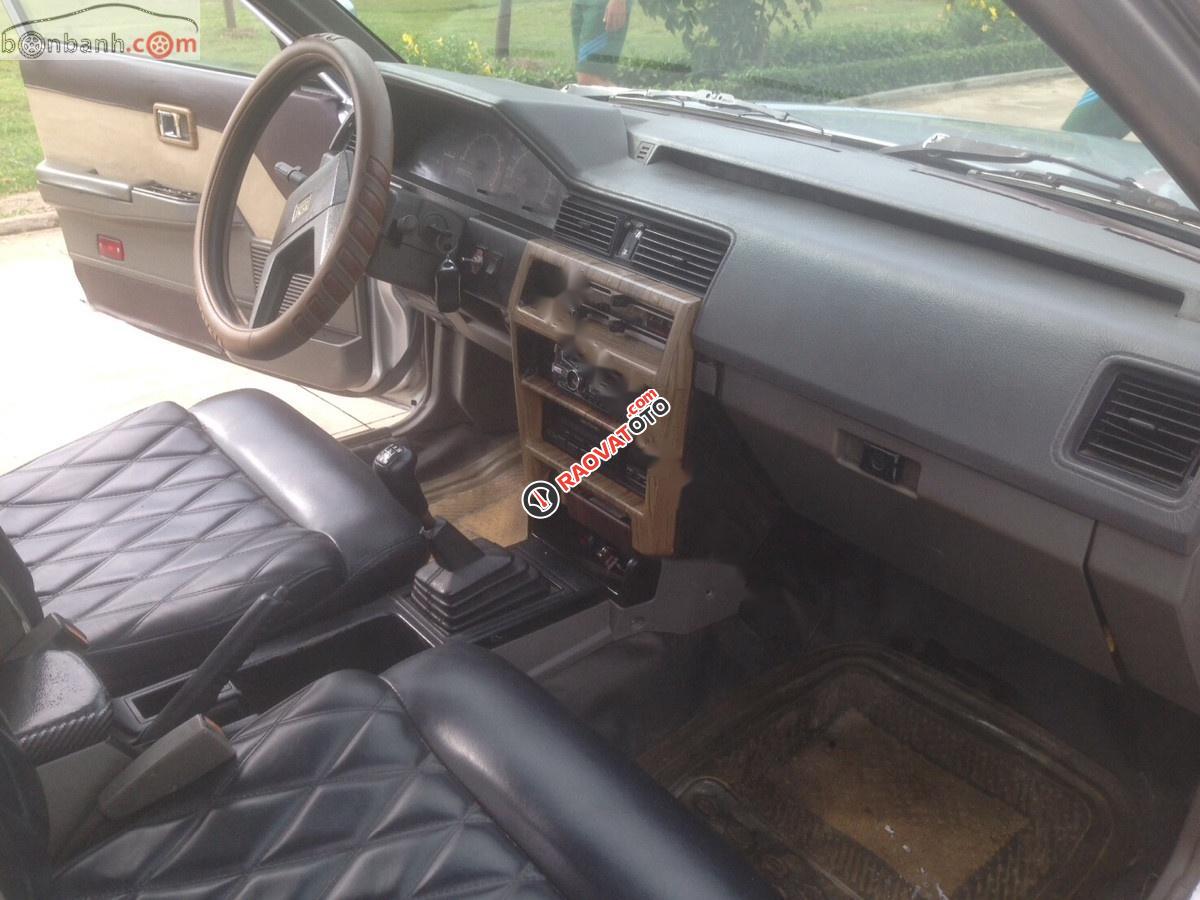 Bán Nissan Bluebird năm 1987, màu bạc, xe nhập-6