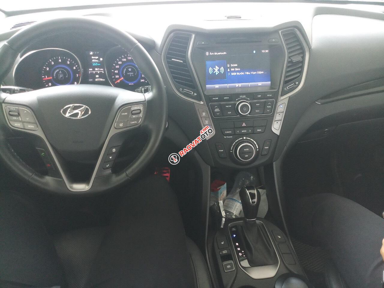 Cần bán Hyundai Santa Fe 4WD đời 2015, xe gia đình một chủ từ đầu, sơn zin-7