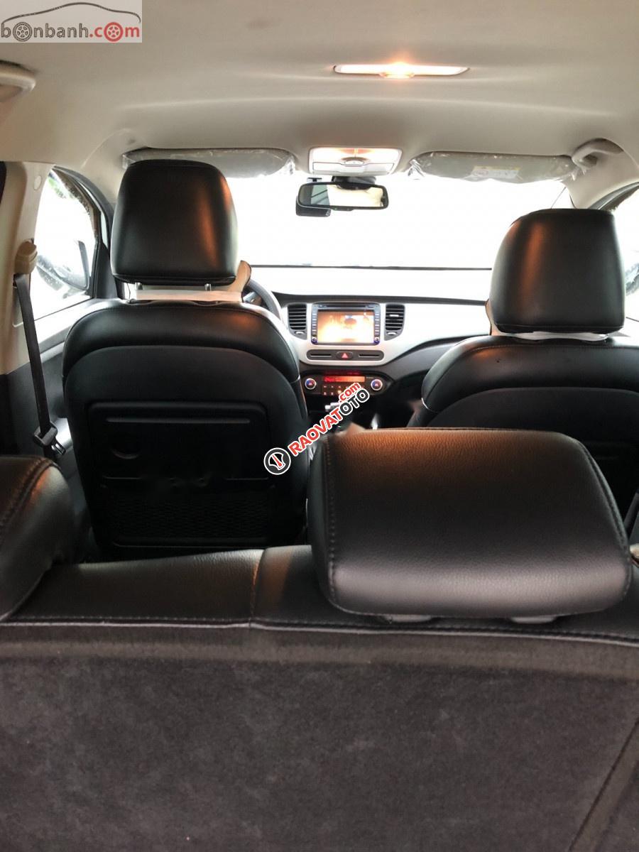 Bán Kia Rondo GAT đời 2015, màu trắng số tự động-8