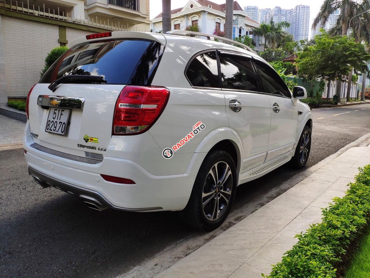 Cần bán Chevrolet Captiva Revv 2.4 LTZ đời 2016, màu trắng-6