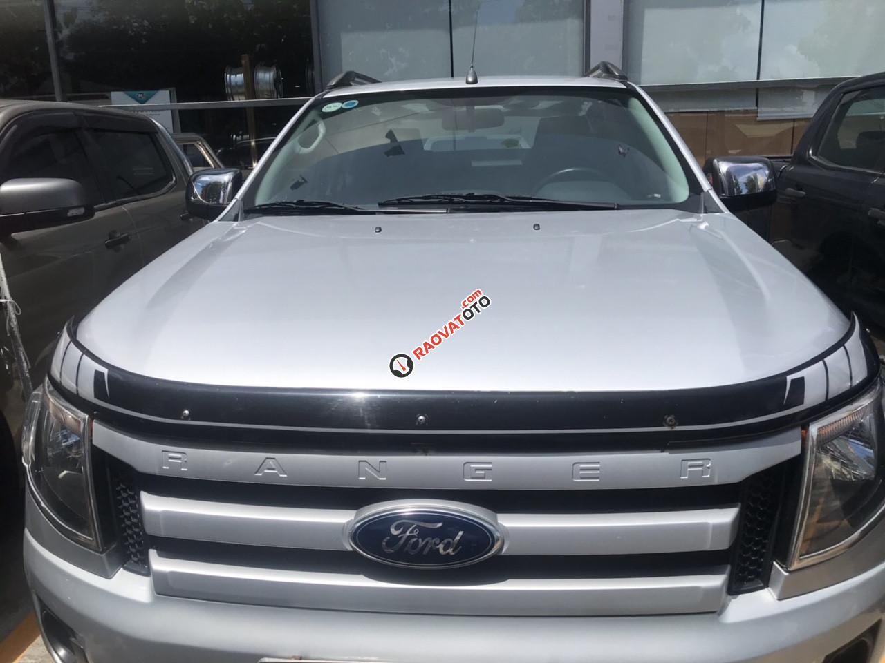 Ford Ranger XLS AT 2015, 4x2, màu bạc - Vay 70% - Nhập khẩu Thái - bảo hành 1 năm-5