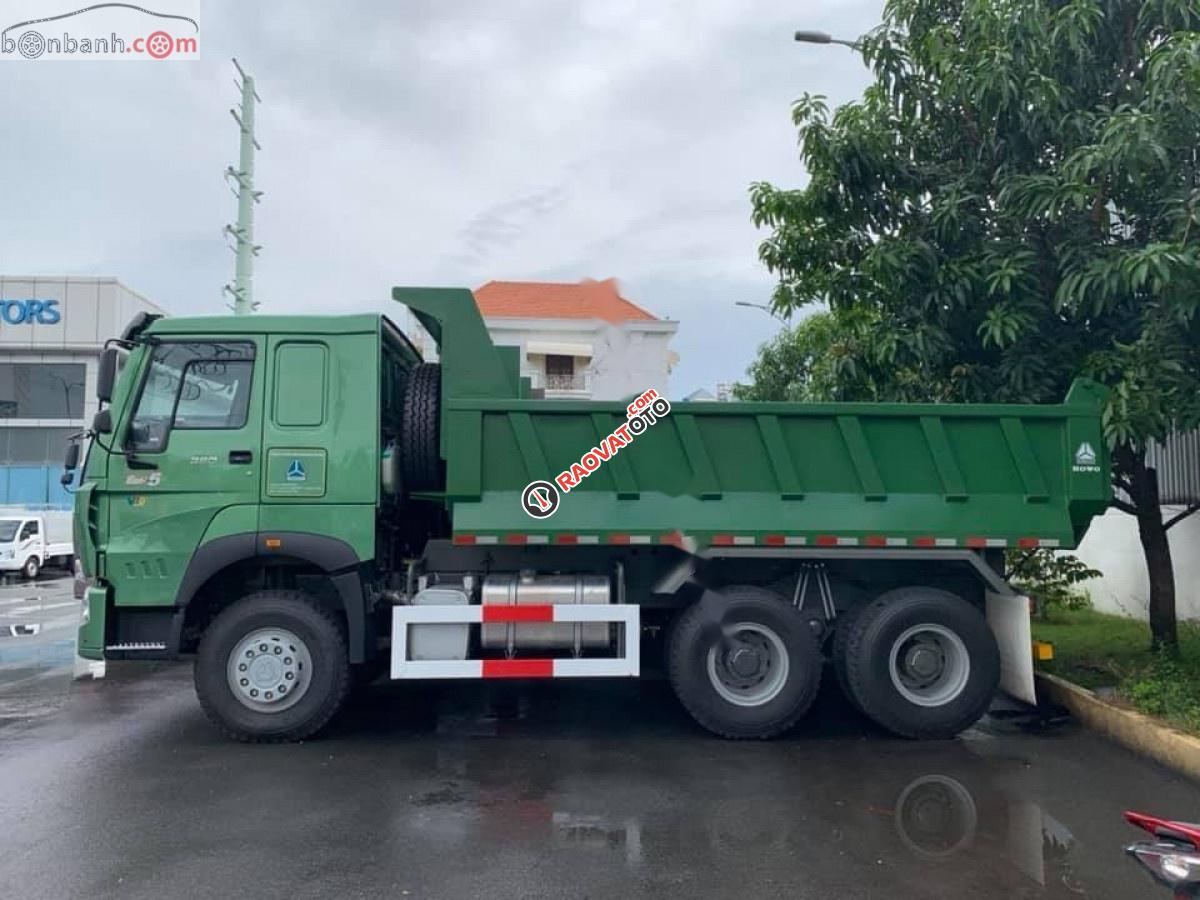 Bán xe tải nặng Howo 2019, 3 chân, thùng 14 khối 16 tấn-1